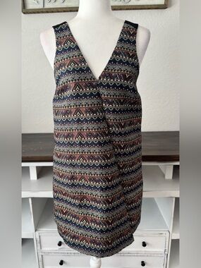 New BCBGeneration Jacquard Mini Dress Tribal Aztec Geometric Women's Size 6 CC